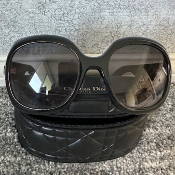 Dior Lady Round Sunglasses 95.22 R2I - Picture 1 of 5